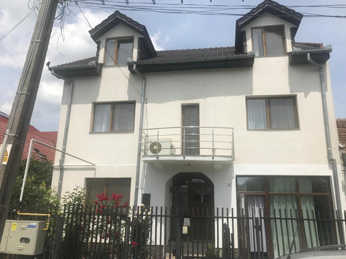 Spacious And Cozy 3Bd+Terrace Couples Apartment Timişoara Exterior foto
